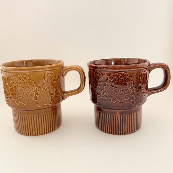 1970s Vintage Stackable Gold Brown Mugs Cups Floral Design Made in Japan - Picture 5 of 11